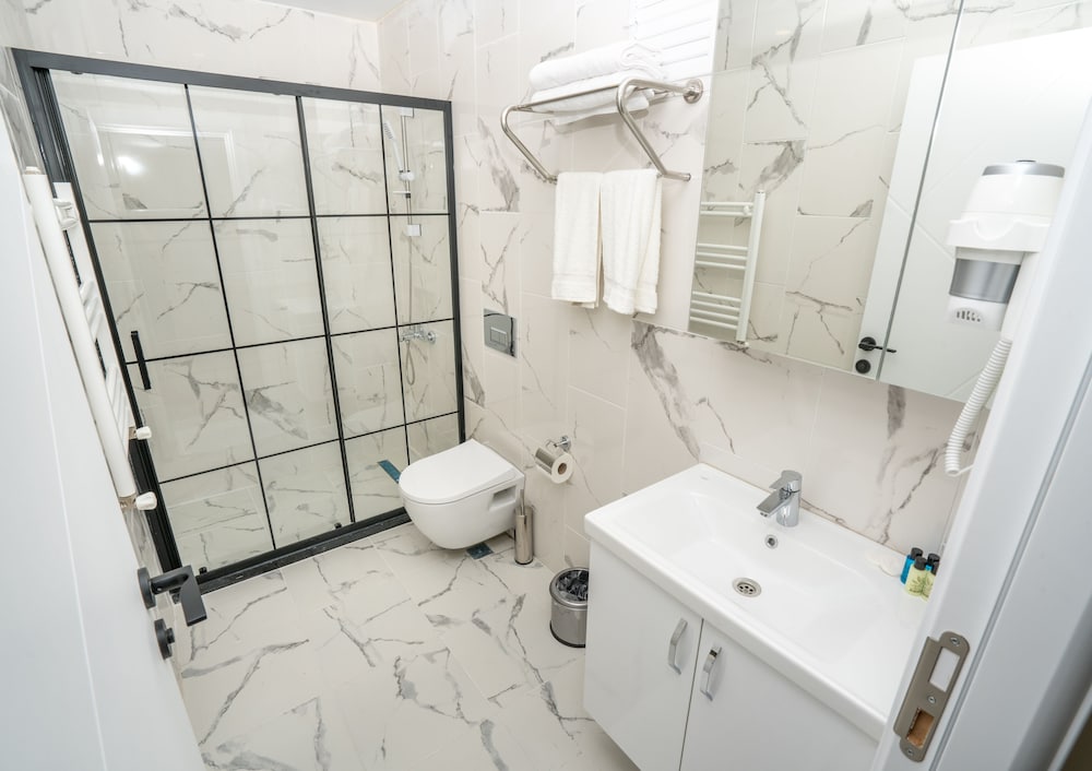 Guest Suites 13
