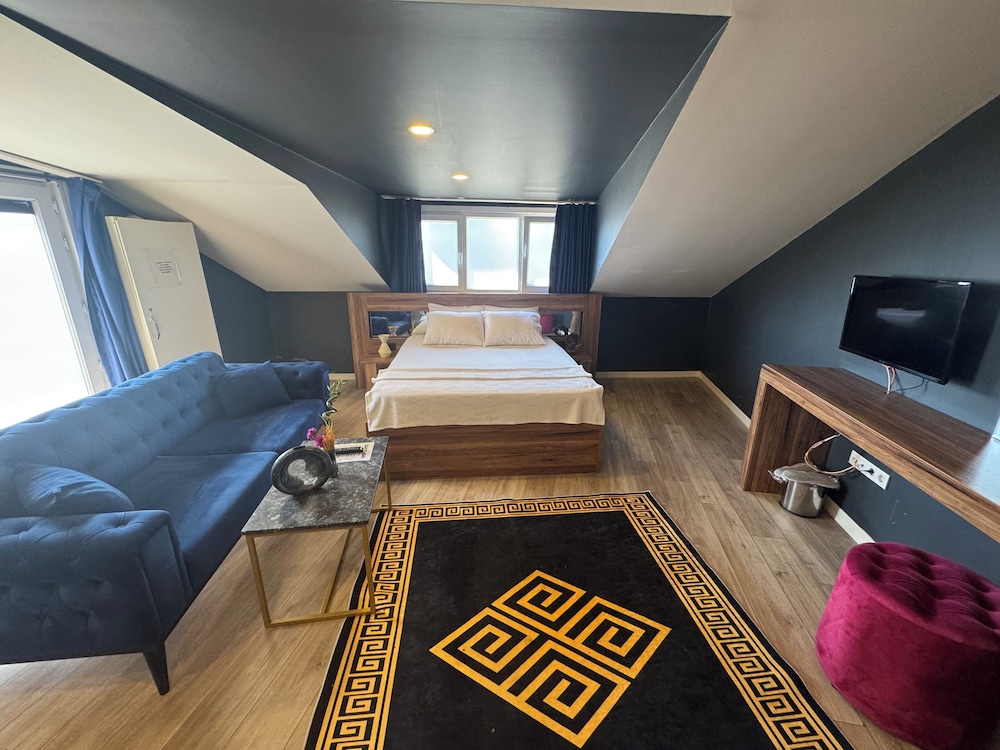 Guest Suites 7