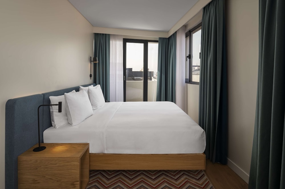 Hampton by Hilton Istanbul Sirkeci 13