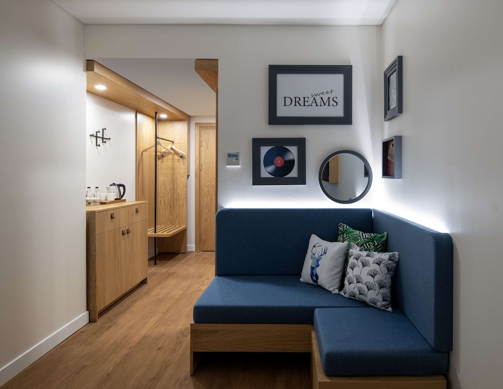 Hampton by Hilton Istanbul Sirkeci 16