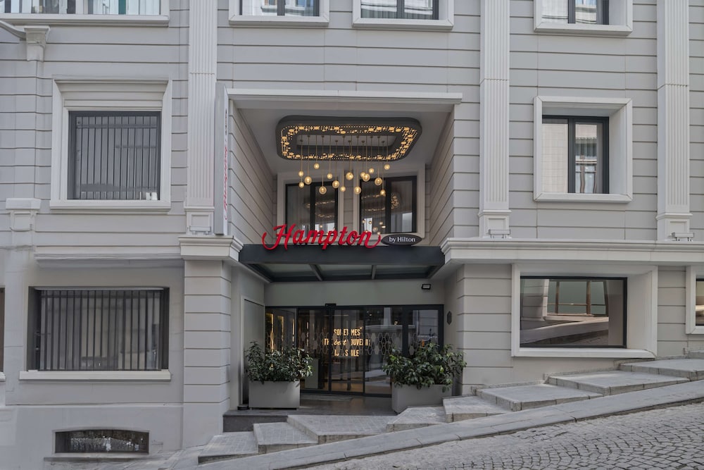 Hampton by Hilton Istanbul Sirkeci 1