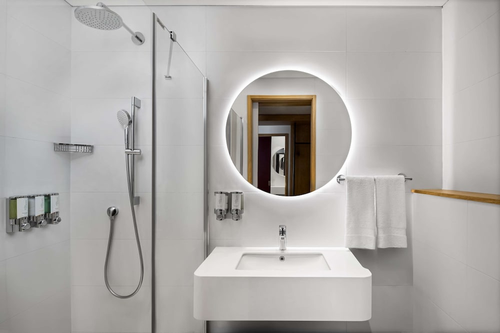 Hampton by Hilton Istanbul Sirkeci 20