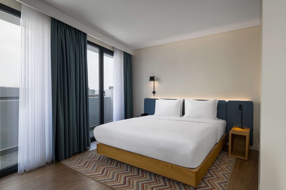 Hampton by Hilton Istanbul Sirkeci 9
