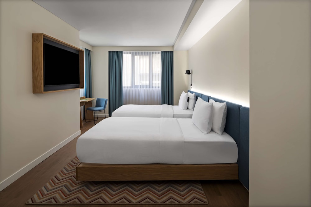Hampton by Hilton Istanbul Sirkeci 3