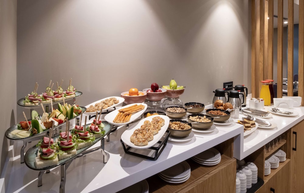 Hampton by Hilton Istanbul Sirkeci 23