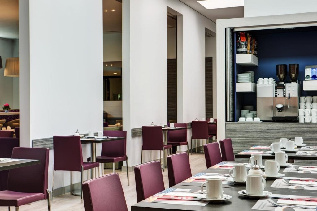 IntercityHotel Frankfurt Airport Terminal 3 4