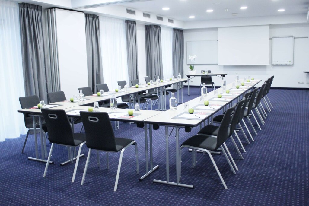 IntercityHotel Frankfurt Airport Terminal 3 13