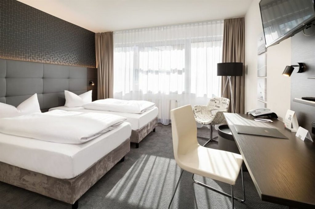 Victor's Residenz-Hotel Berlin Tegel 9