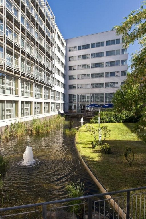 Victor's Residenz-Hotel Berlin Tegel 14