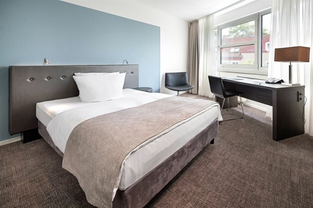 Victor's Residenz-Hotel Berlin Tegel 10