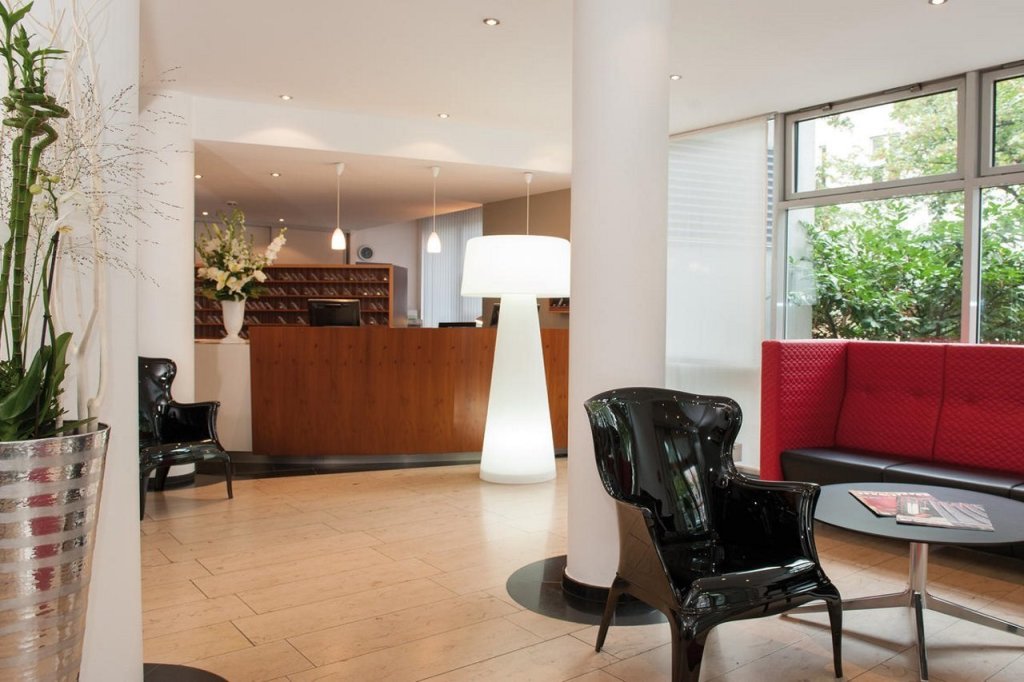 Victor's Residenz-Hotel Berlin Tegel 11