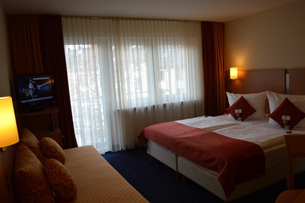 Hotel Plaza 3