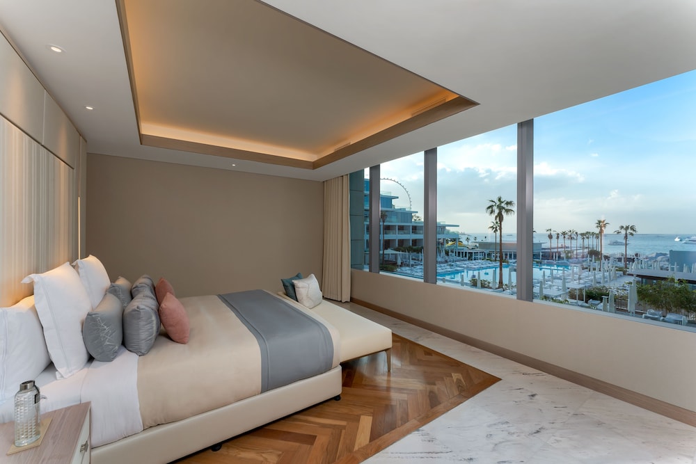 FIVE Luxe 22