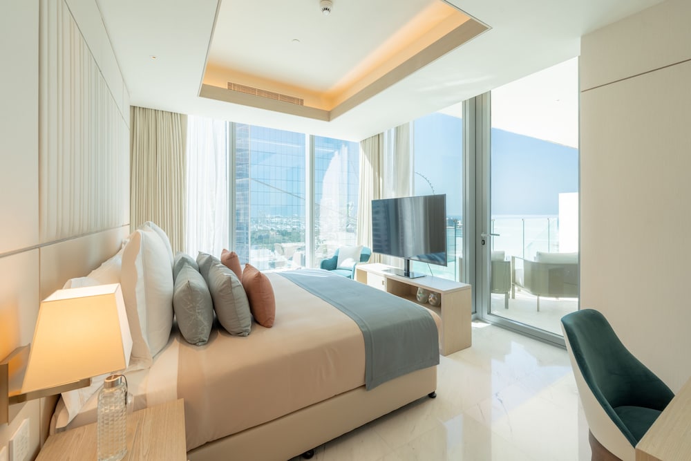 FIVE Luxe 21