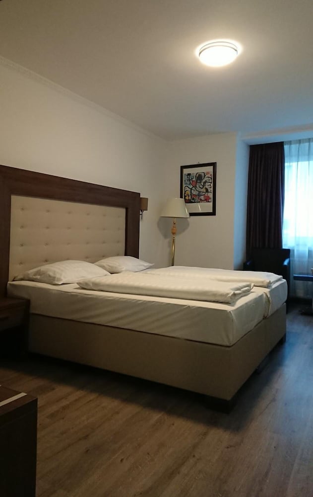rugs HOTEL Düsseldorf 24