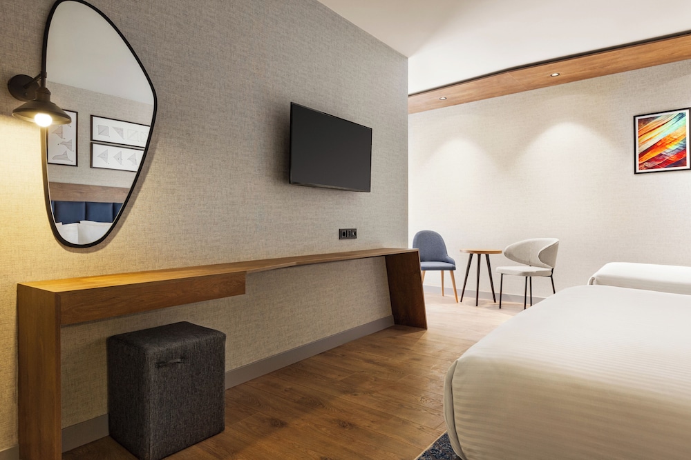 Ramada Encore by Wyndham Istanbul Arnavutkoy 6
