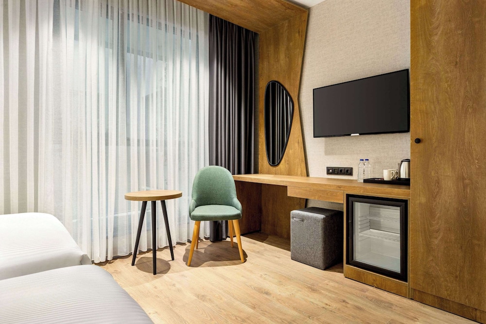 Ramada Encore by Wyndham Istanbul Arnavutkoy 16