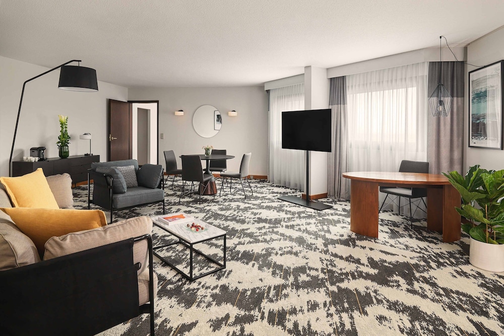Sheraton Frankfurt Airport Hotel & Conference Center 9