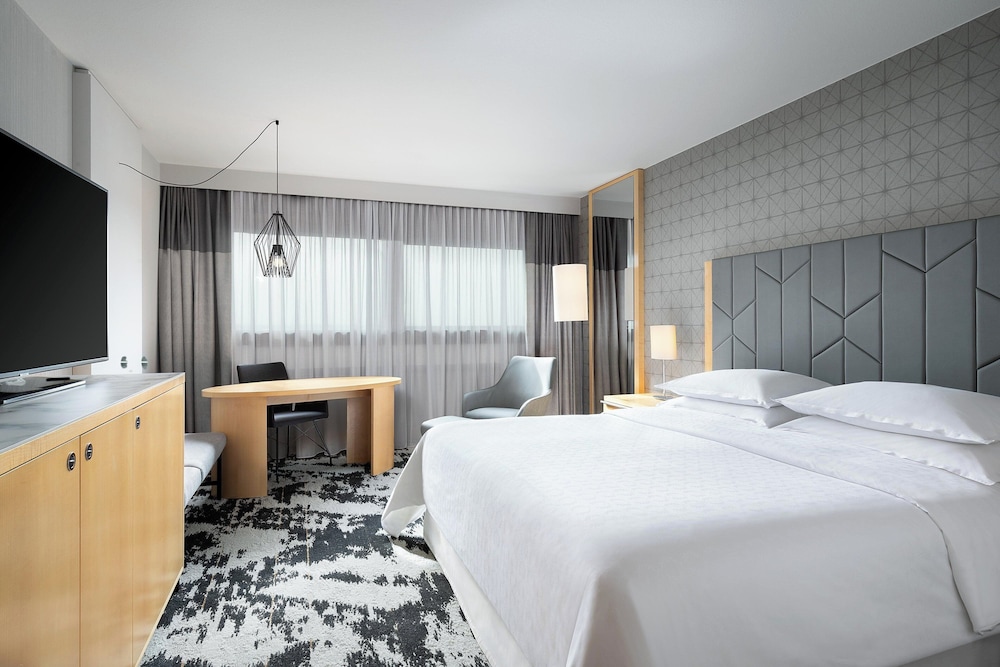Sheraton Frankfurt Airport Hotel & Conference Center 14