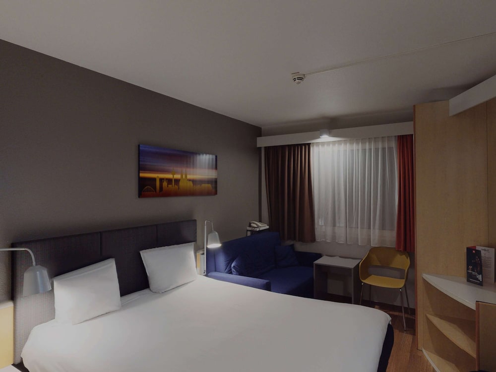 ibis Köln Airport Hotel 12