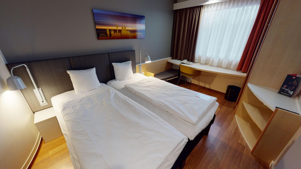 ibis Köln Airport Hotel 7