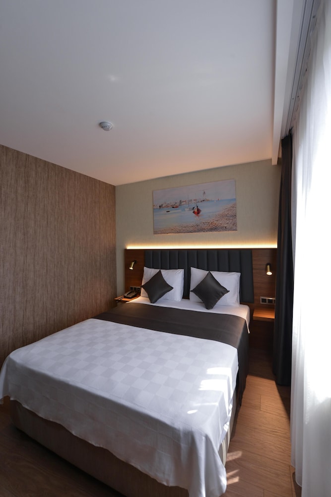 Istport Garden Hotel 14