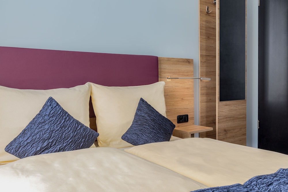Comfort Hotel Frankfurt Central Station 11