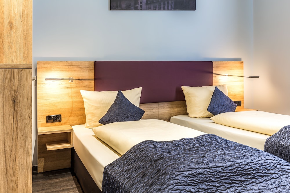 Comfort Hotel Frankfurt Central Station 18