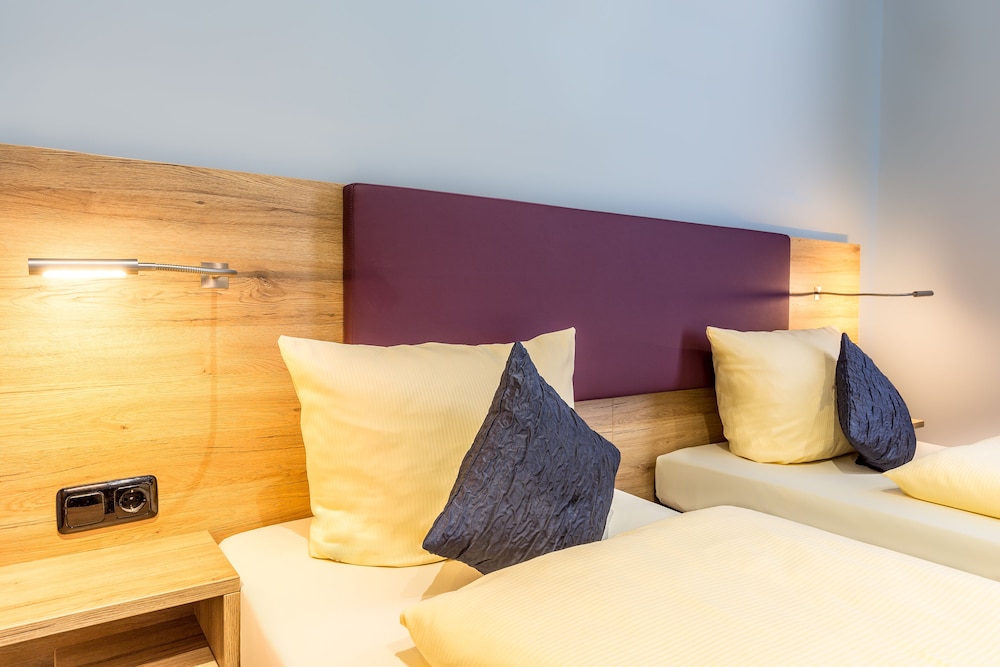 Comfort Hotel Frankfurt Central Station 22