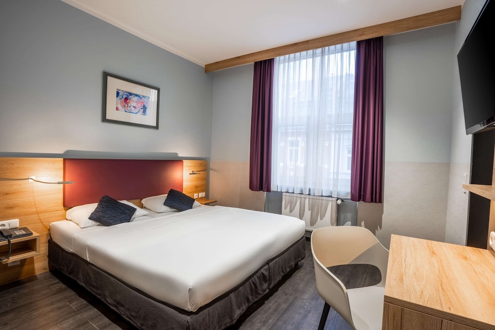 Comfort Hotel Frankfurt Central Station 24