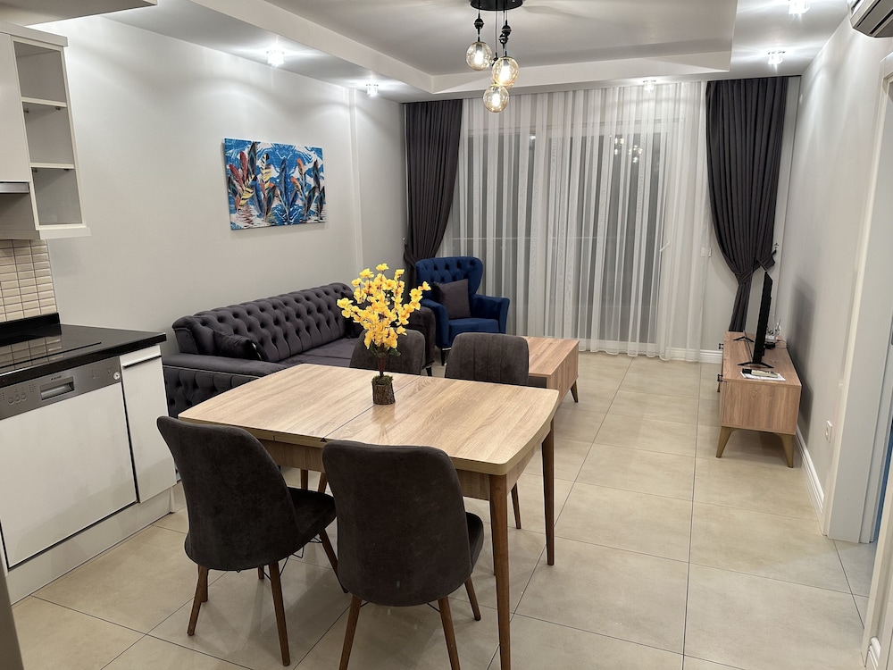 Almaris Resort Hotel 3