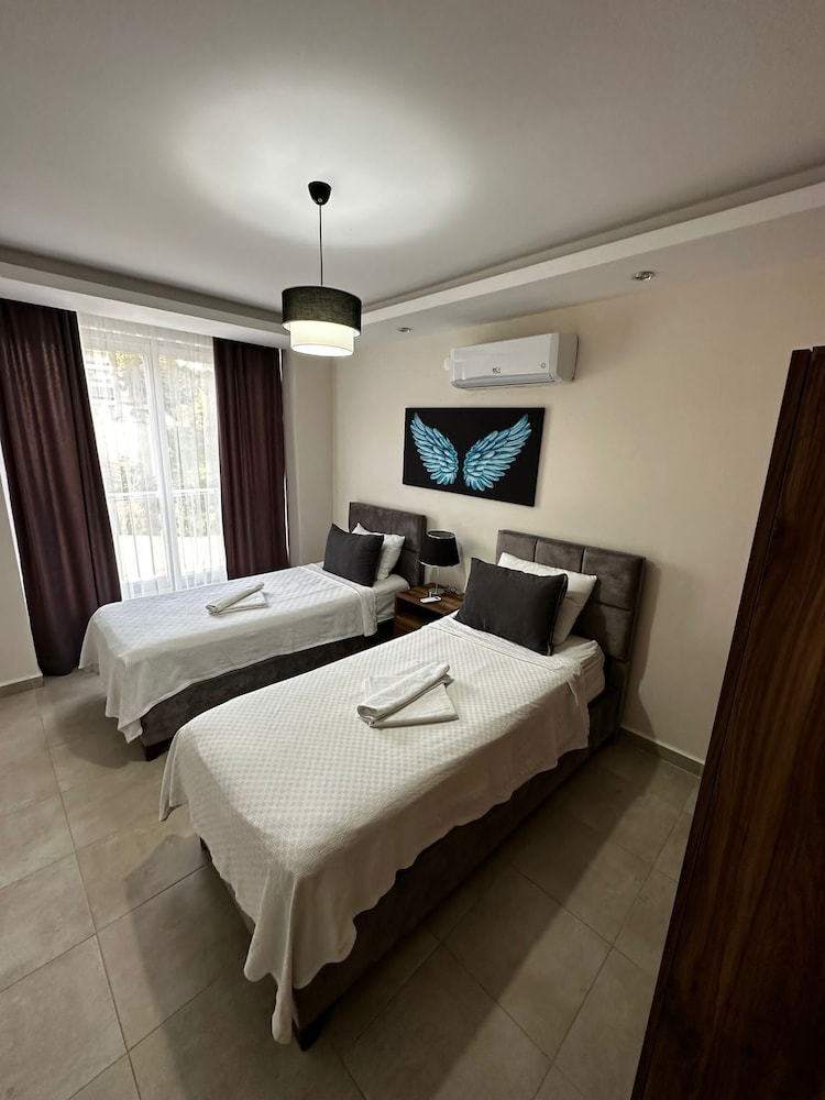 Almaris Resort Hotel 8