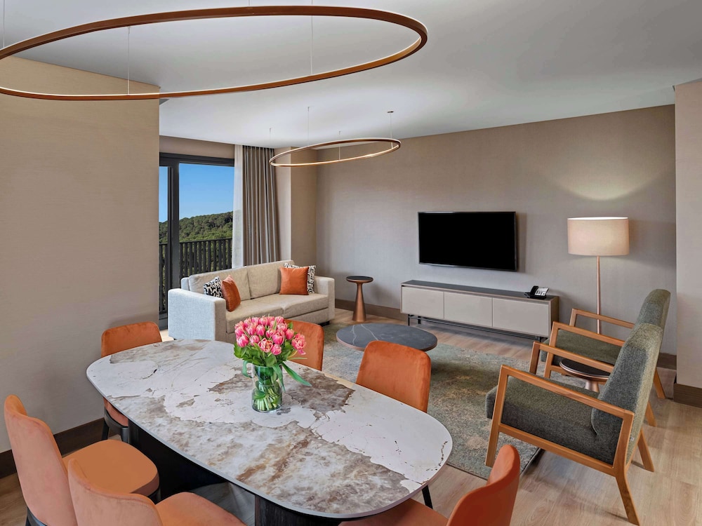 Mövenpick Living Istanbul Saklivadi 24