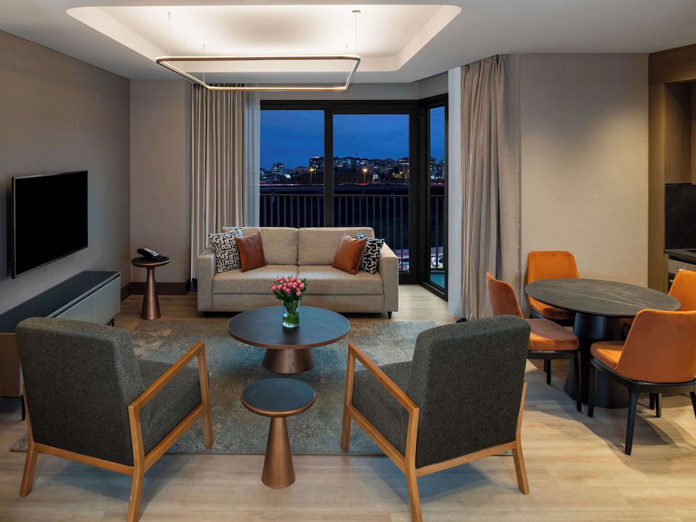 Mövenpick Living Istanbul Saklivadi 17