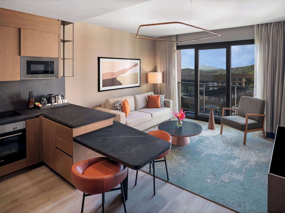 Mövenpick Living Istanbul Saklivadi 21