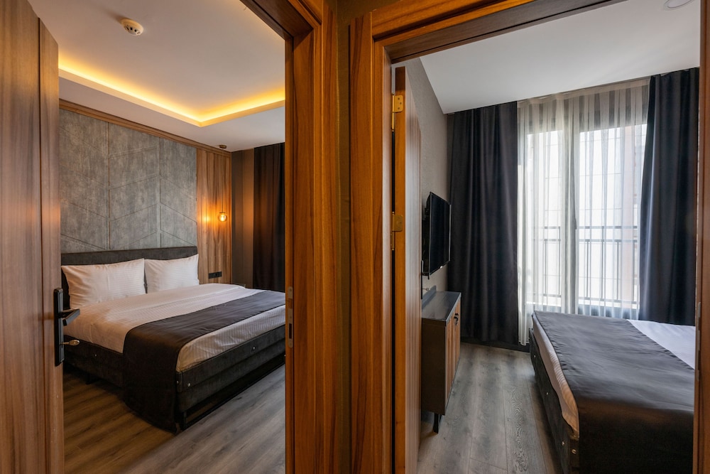 The Nirvanas Hotel 8