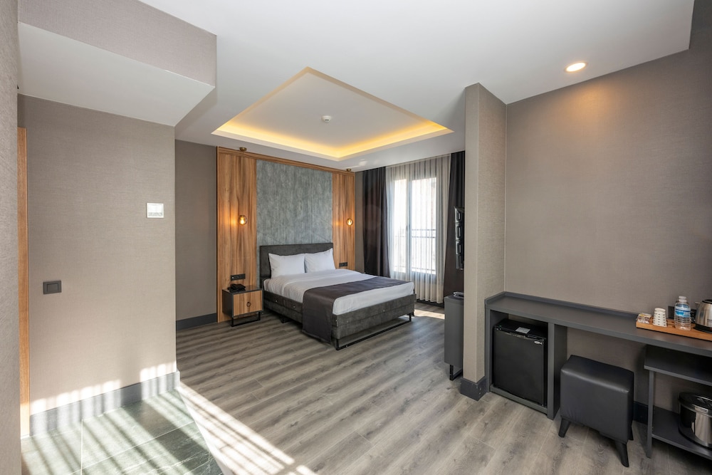 The Nirvanas Hotel 16