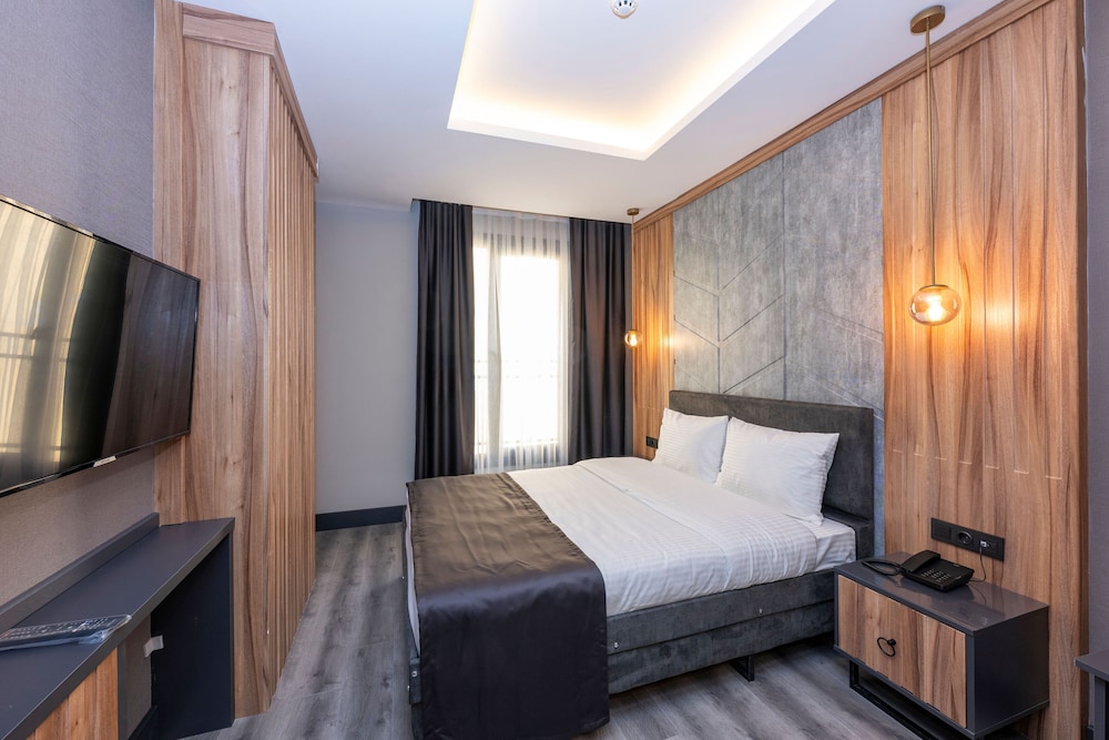 The Nirvanas Hotel 12