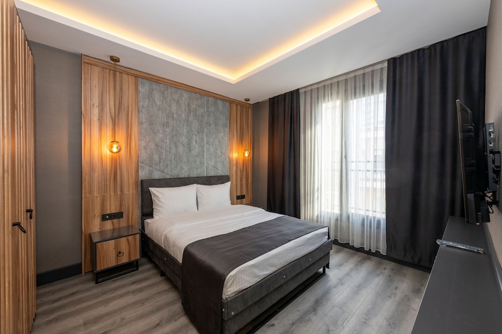 The Nirvanas Hotel 7