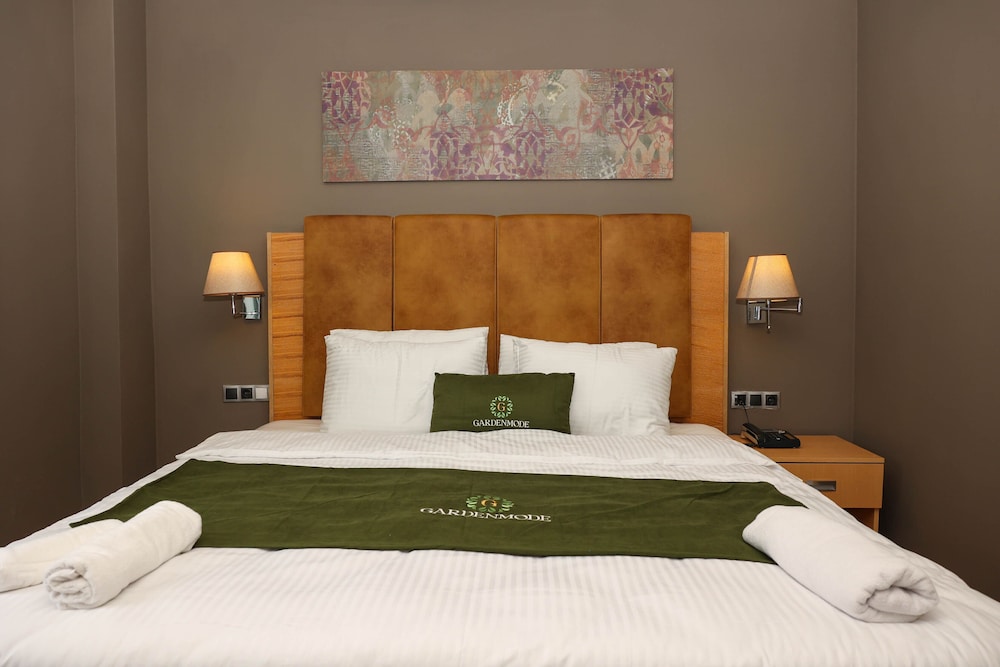 Garden Mode Airport Hotel 16
