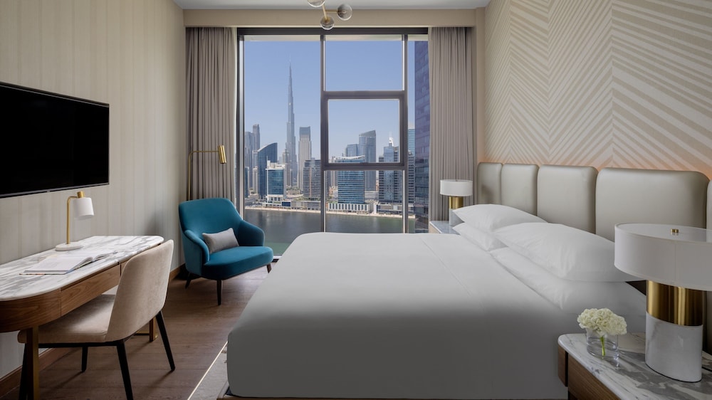 InterContinental Residences Dubai Business Bay 6