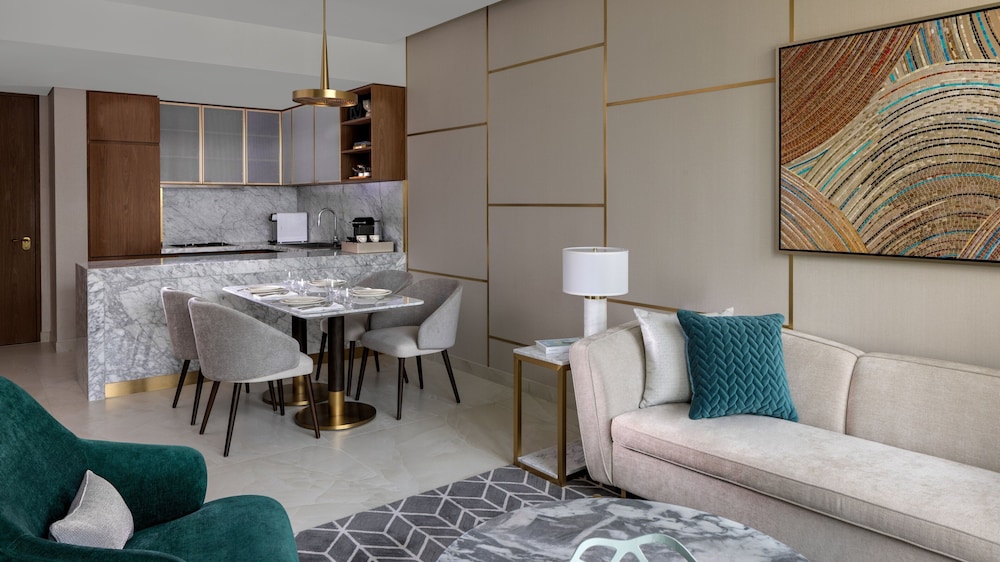 InterContinental Residences Dubai Business Bay 7