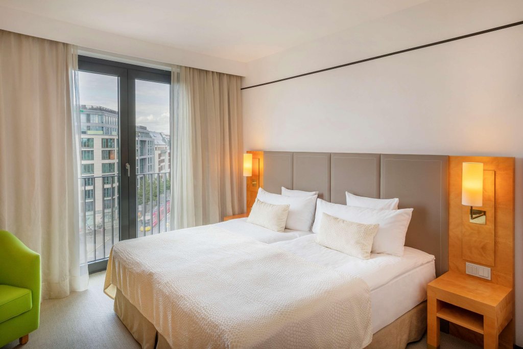 Meliá Berlin 4