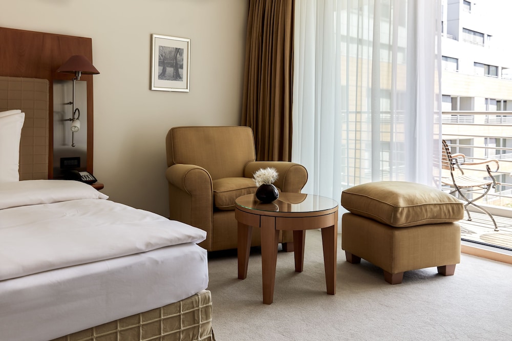 The Mandala Hotel 5