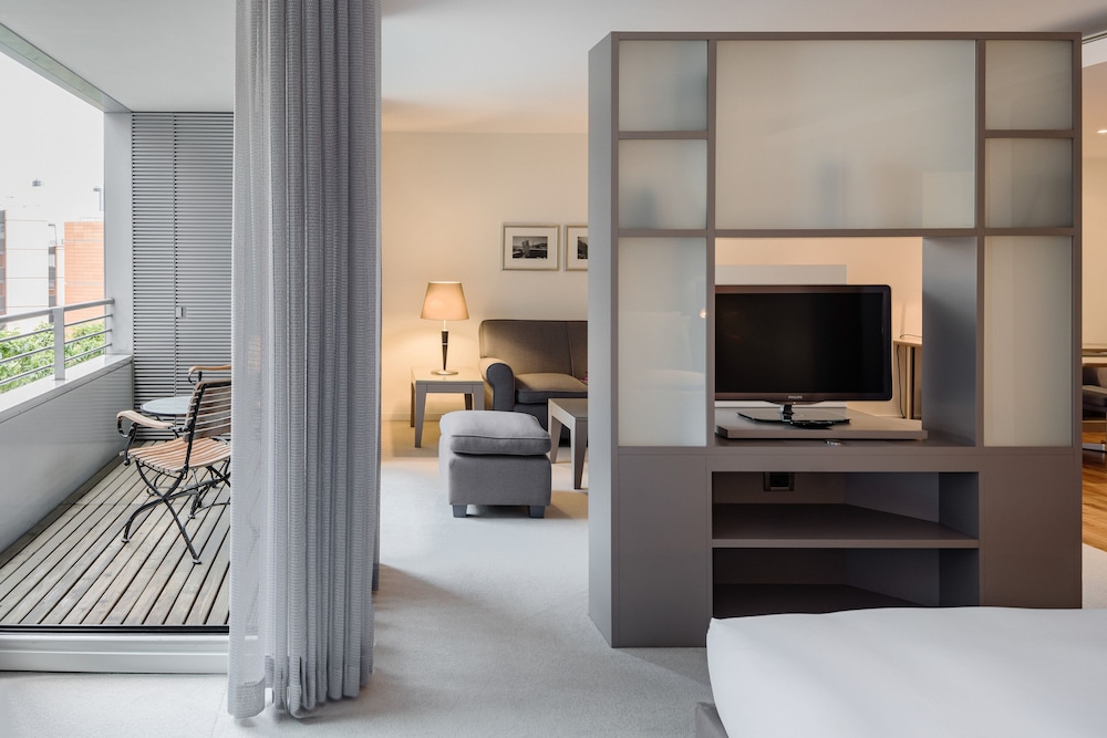 The Mandala Hotel 19