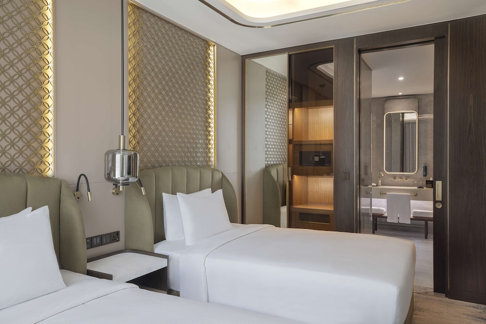 Embassy Suites by Hilton Dubai Business Bay 12