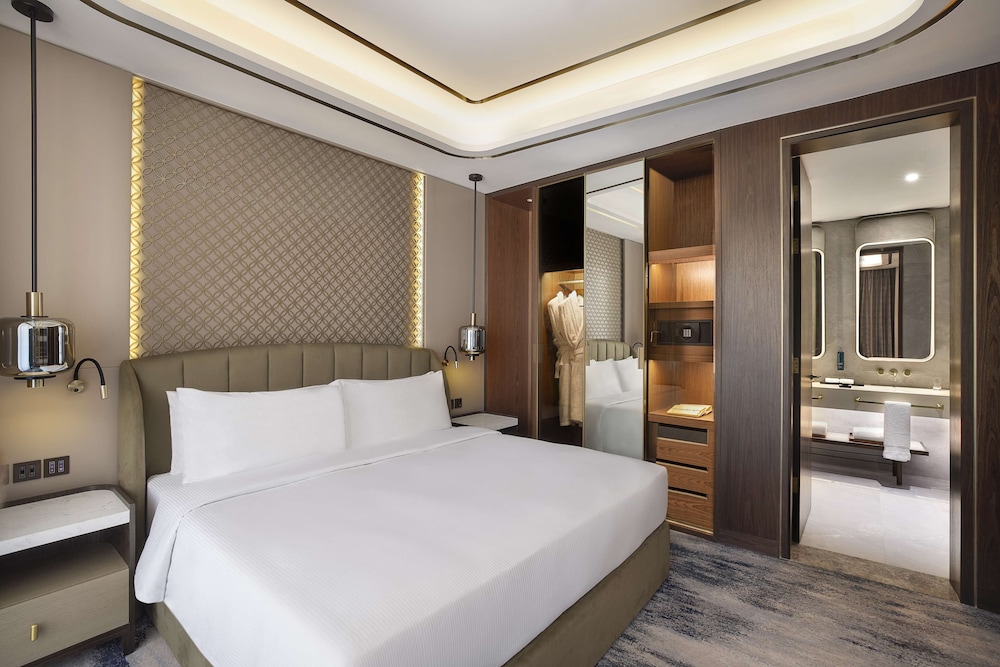 Embassy Suites by Hilton Dubai Business Bay 14