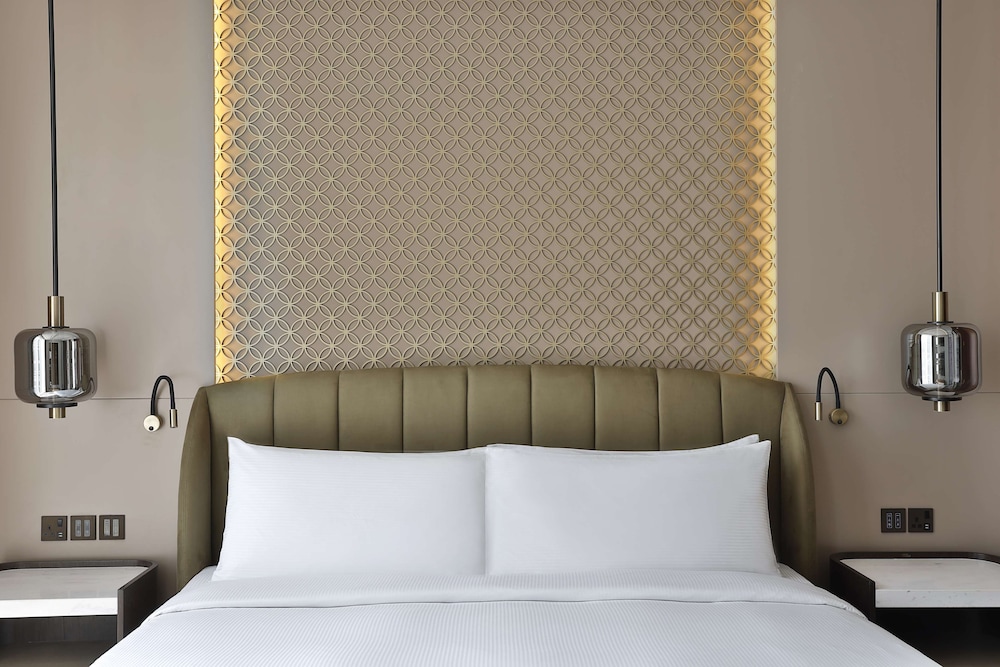 Embassy Suites by Hilton Dubai Business Bay 5