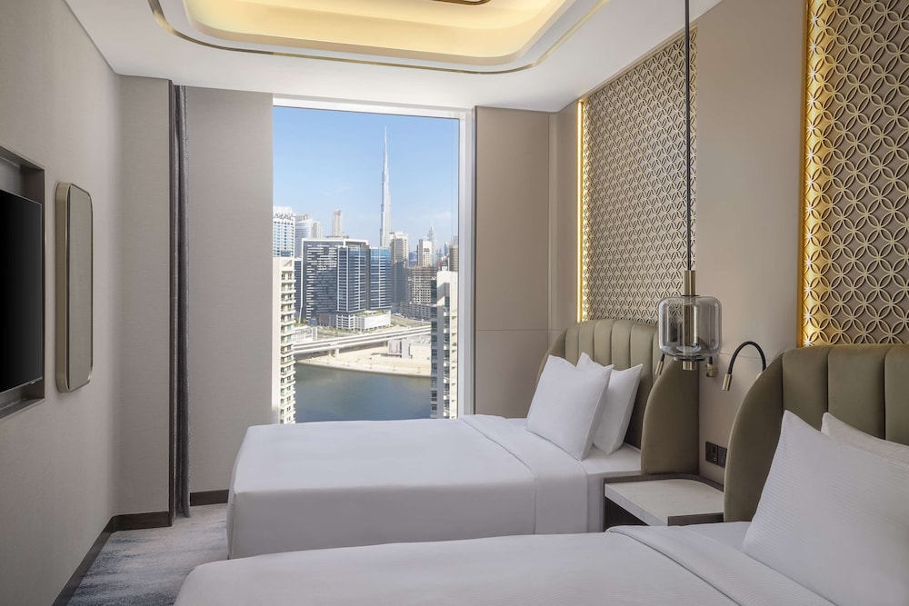 Embassy Suites by Hilton Dubai Business Bay 8