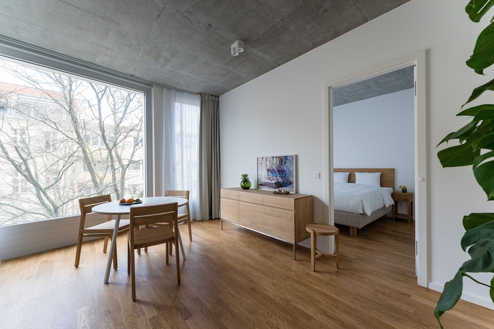 Carlotta Apartments 3